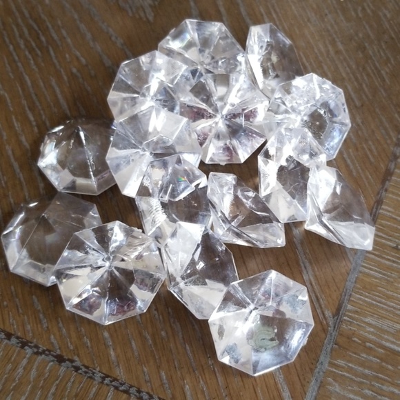 Decorations - Picture 5 of 6